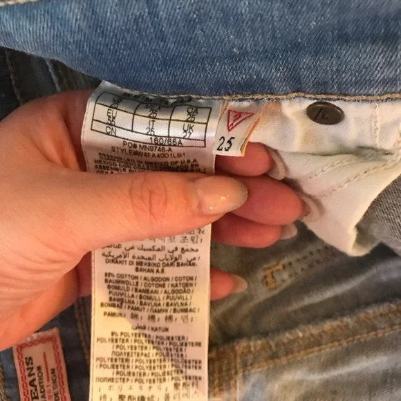 Guess Jeans - Picture 4 of 4